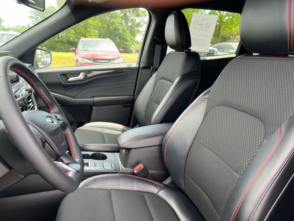 used 2025 Ford Escape car, priced at $26,444