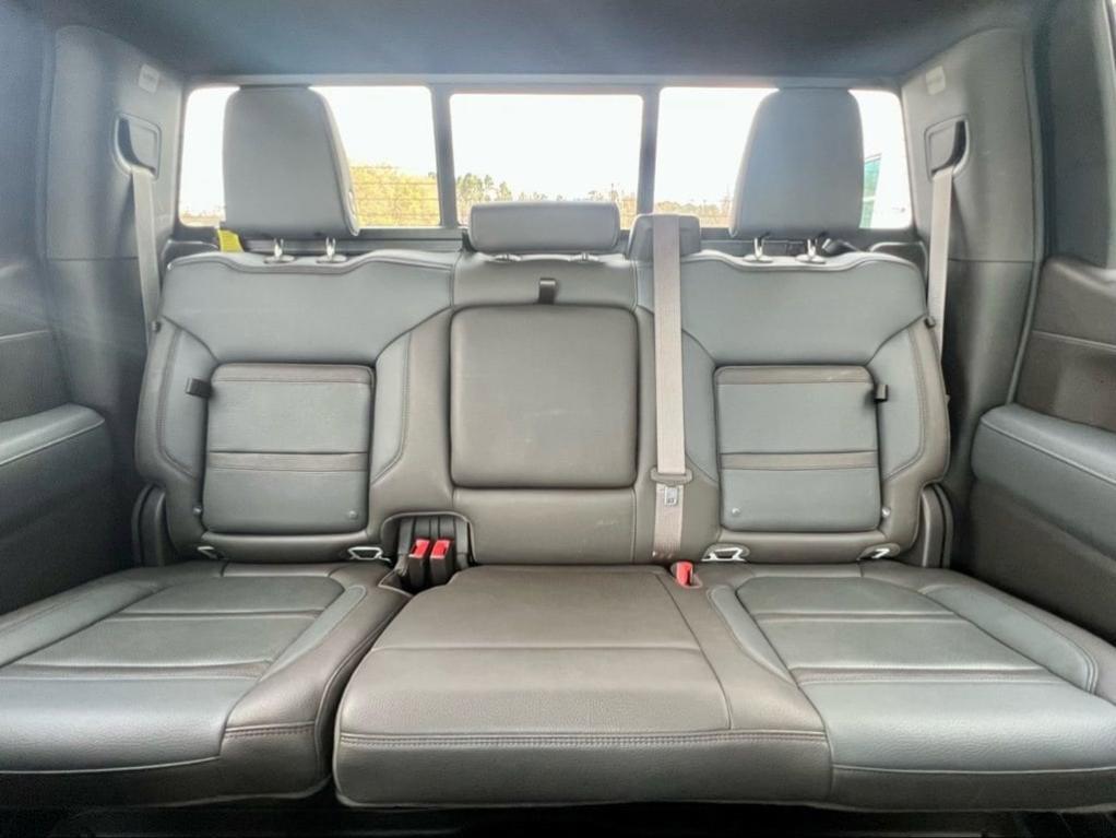 used 2022 GMC Sierra 1500 Limited car, priced at $40,267