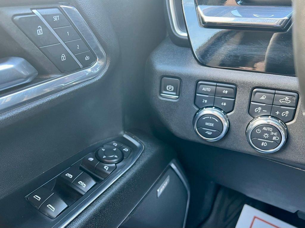 used 2024 GMC Sierra 1500 car, priced at $44,242