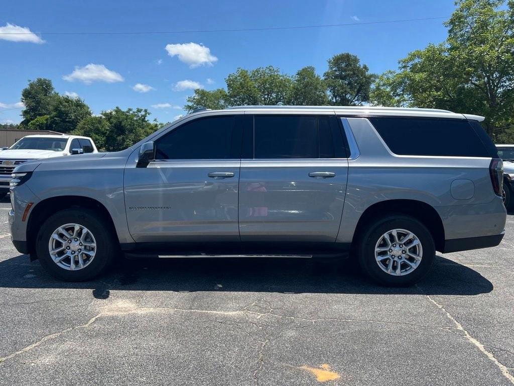 used 2025 Chevrolet Suburban car, priced at $61,428