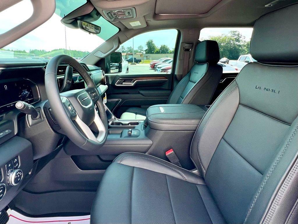 new 2025 GMC Sierra 2500 car, priced at $78,995