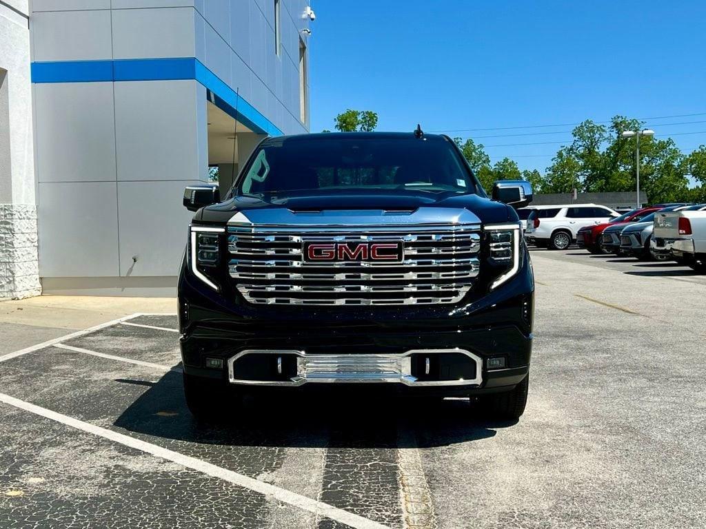 new 2025 GMC Sierra 1500 car, priced at $70,745