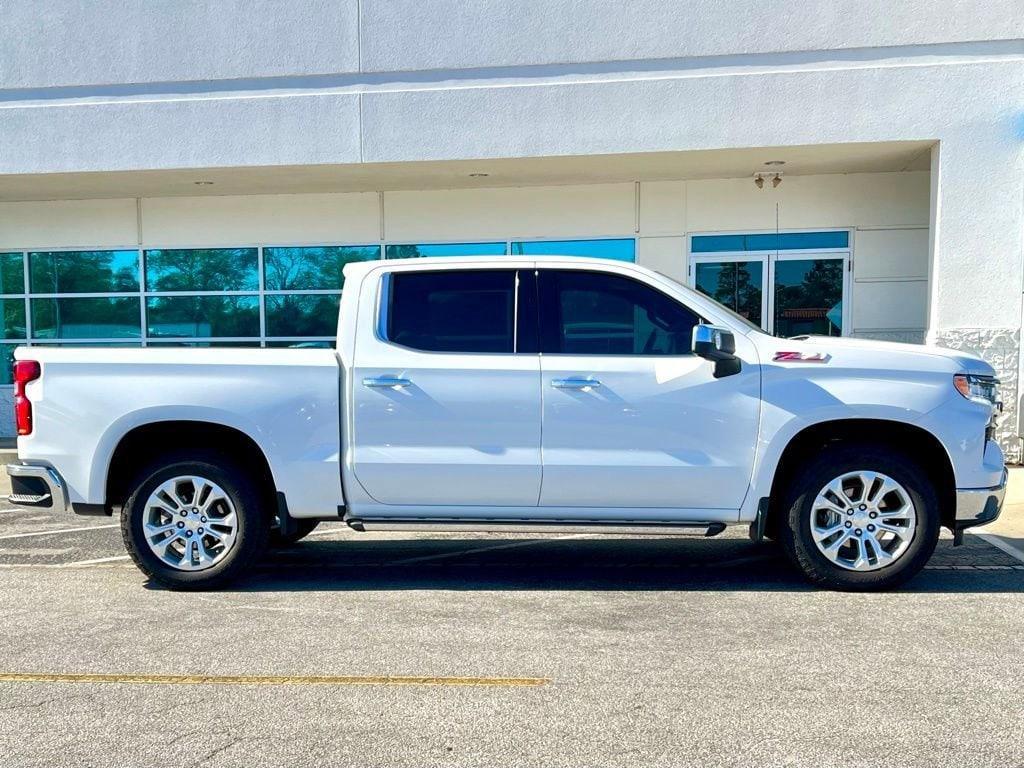 used 2022 Chevrolet Silverado 1500 car, priced at $42,995