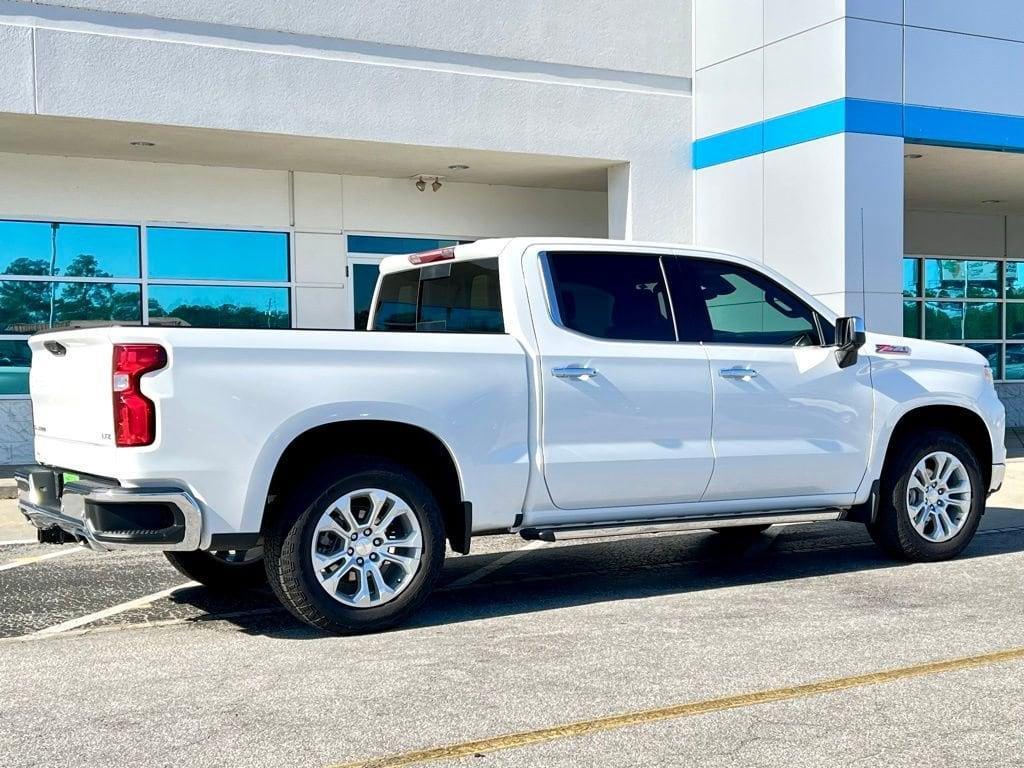 used 2022 Chevrolet Silverado 1500 car, priced at $42,995