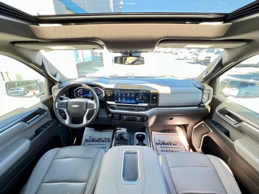 used 2022 Chevrolet Silverado 1500 car, priced at $42,995