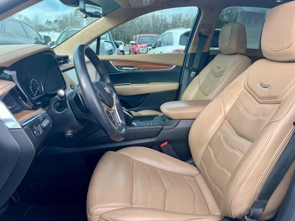 used 2018 Cadillac XT5 car, priced at $24,995