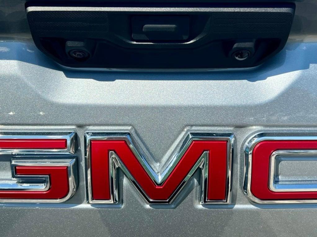 new 2026 GMC Sierra 1500 car, priced at $52,685
