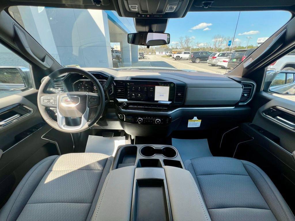 new 2026 GMC Sierra 1500 car, priced at $52,685