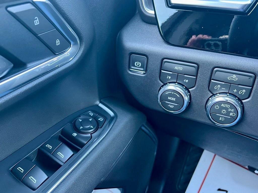 new 2026 GMC Sierra 1500 car, priced at $49,235