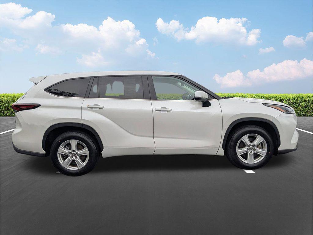used 2024 Toyota Highlander car, priced at $36,220