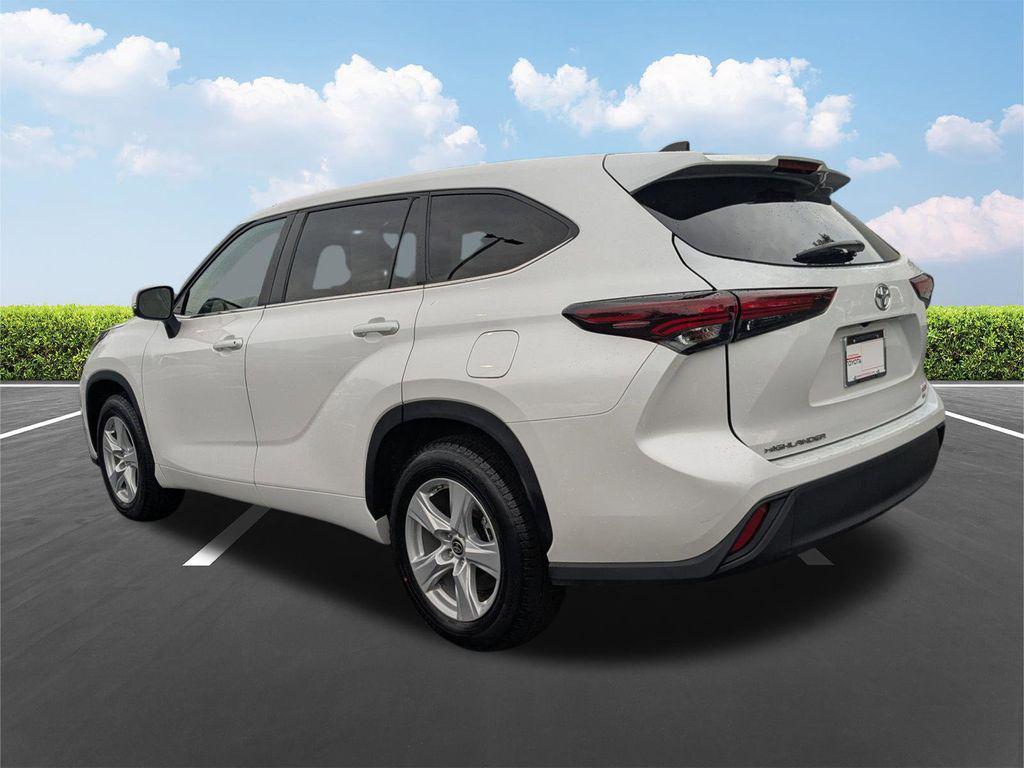 used 2024 Toyota Highlander car, priced at $36,220