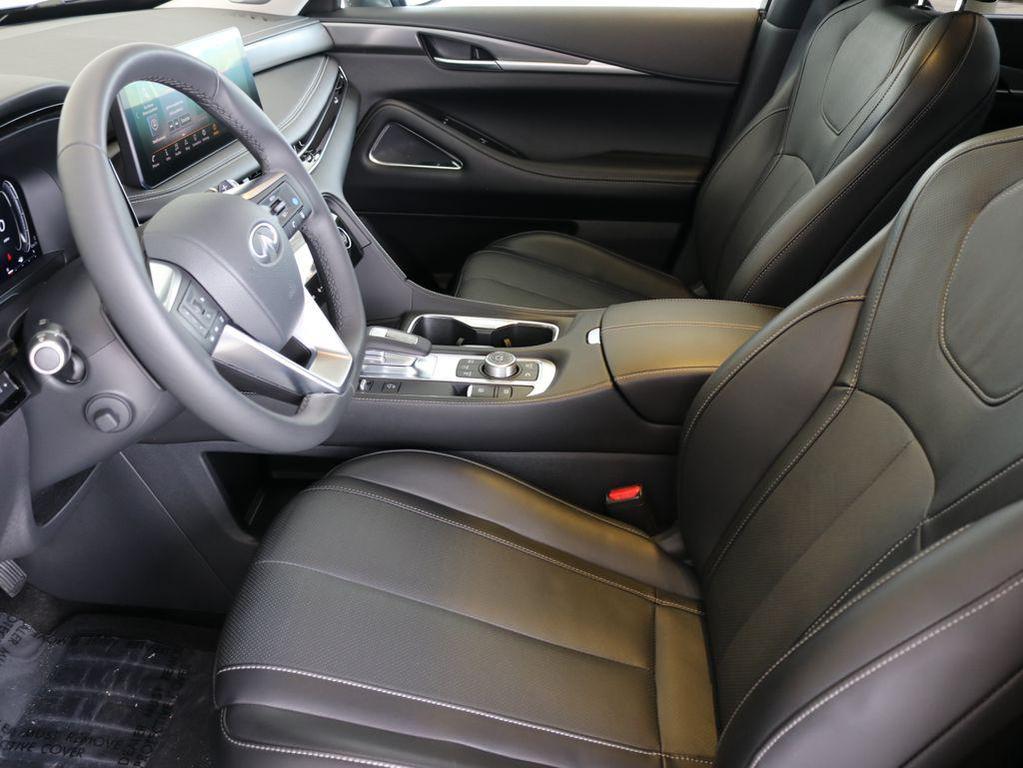 used 2025 INFINITI QX60 car, priced at $45,000