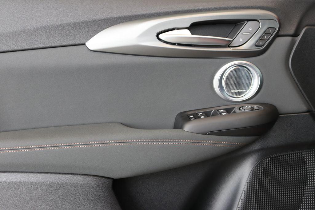 new 2025 Alfa Romeo Tonale car, priced at $46,475