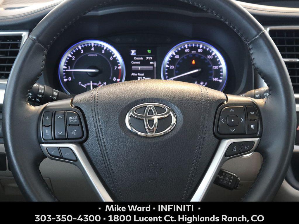 used 2019 Toyota Highlander car, priced at $27,289