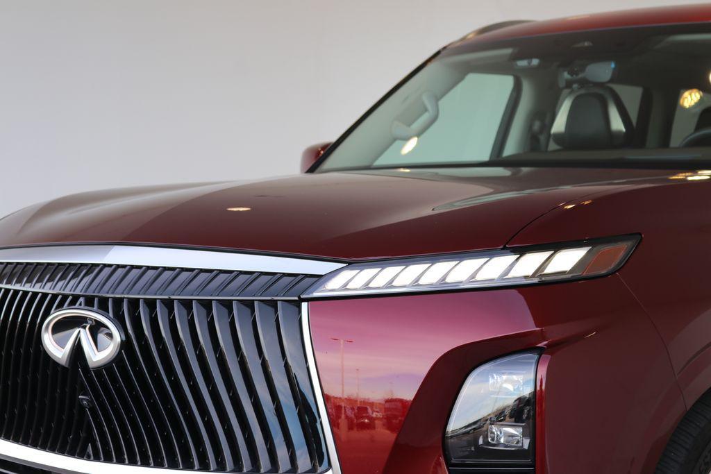 used 2025 INFINITI QX80 car, priced at $74,399