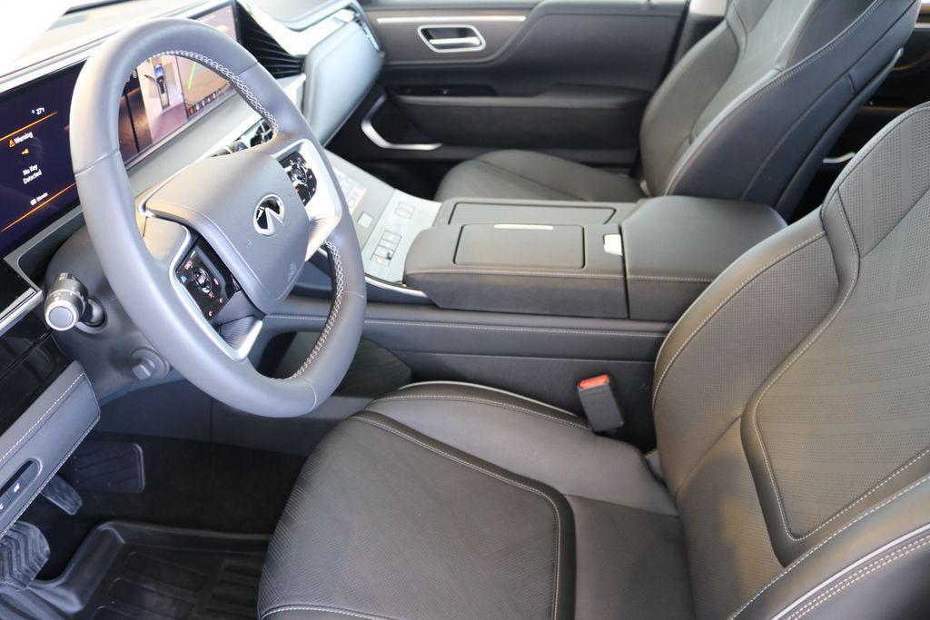 used 2025 INFINITI QX80 car, priced at $74,599