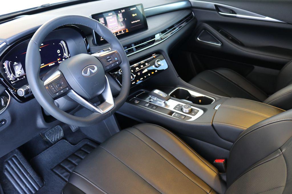 used 2025 INFINITI QX60 car, priced at $44,999