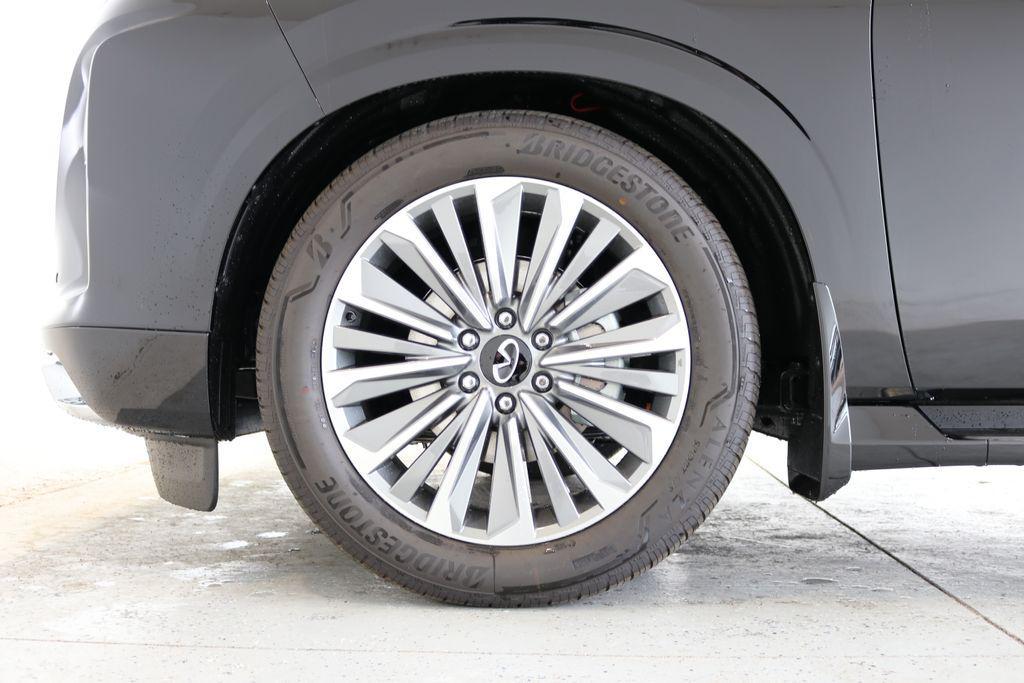new 2026 INFINITI QX80 car, priced at $94,640