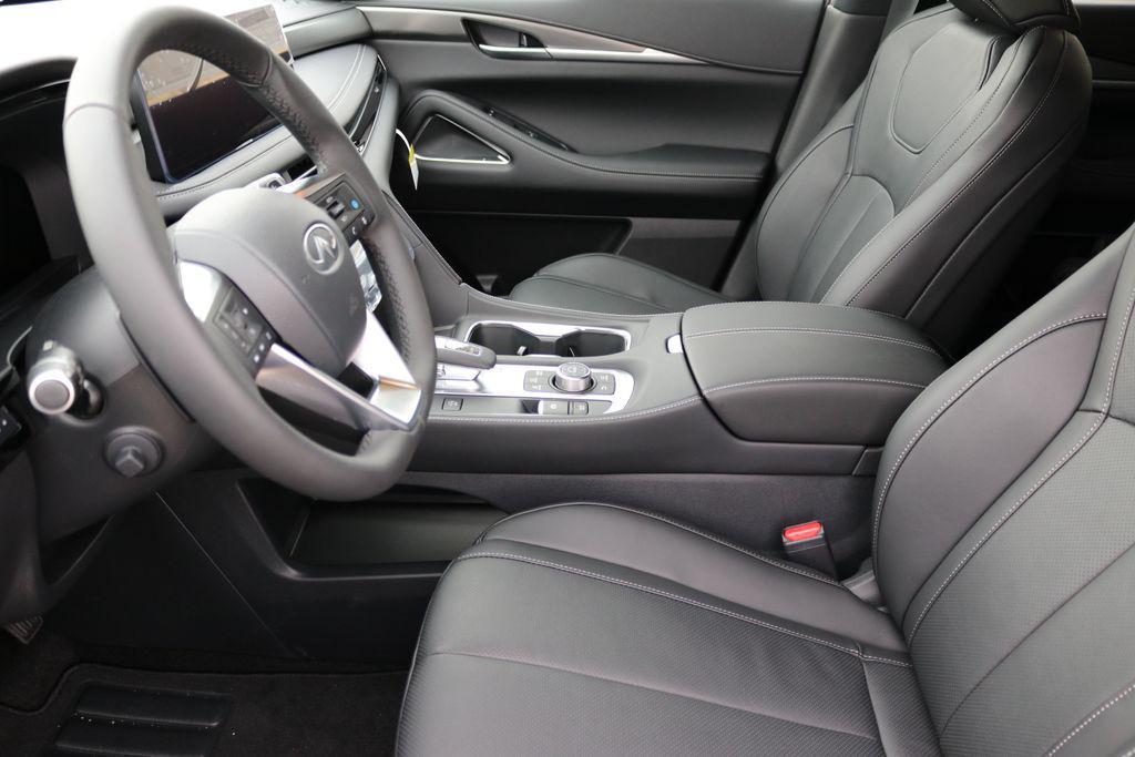 used 2025 INFINITI QX60 car, priced at $44,999