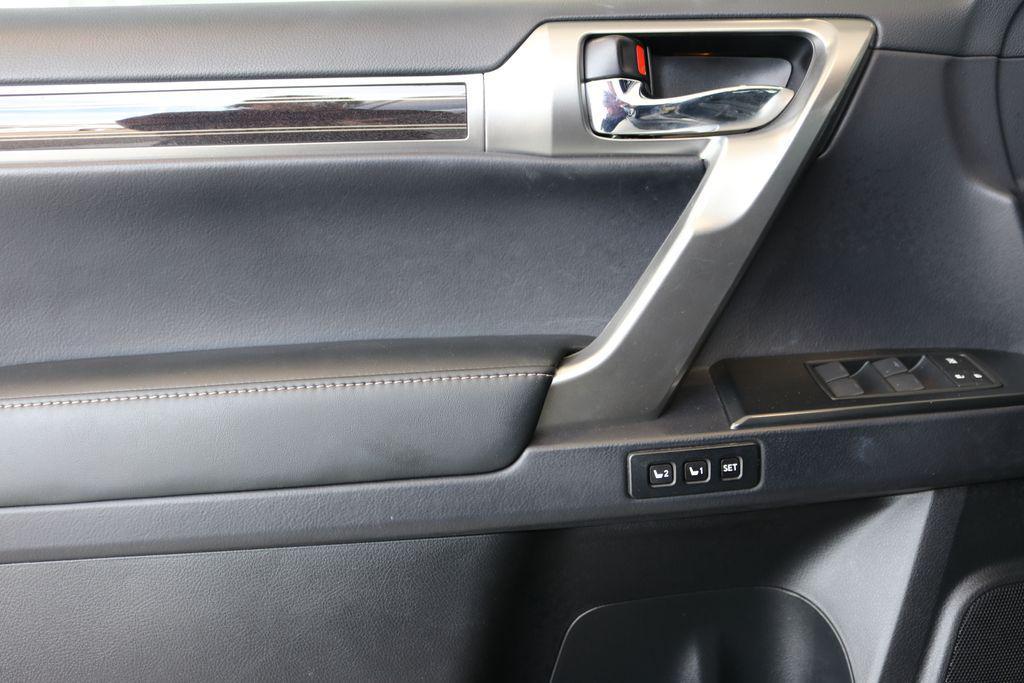 used 2023 Lexus GX 460 car, priced at $54,999