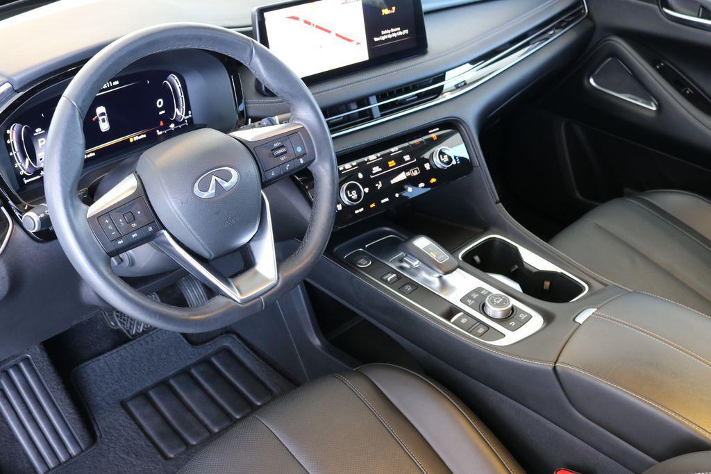used 2025 INFINITI QX60 car, priced at $43,400
