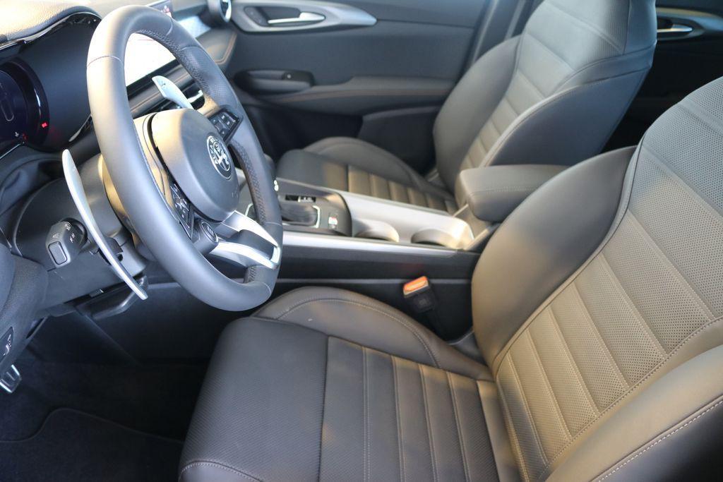 new 2025 Alfa Romeo Tonale car, priced at $43,125