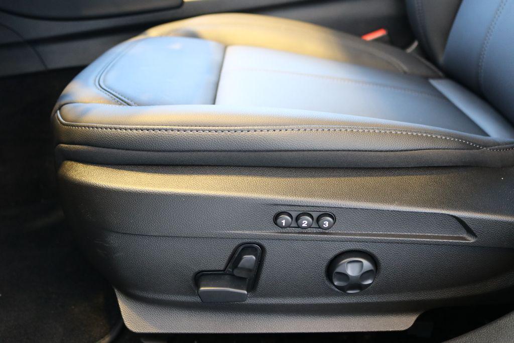 new 2025 Alfa Romeo Giulia car, priced at $47,485