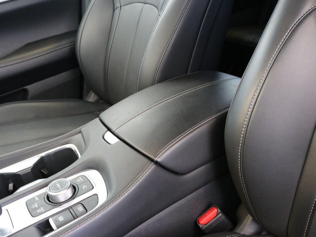 used 2025 INFINITI QX60 car, priced at $38,500