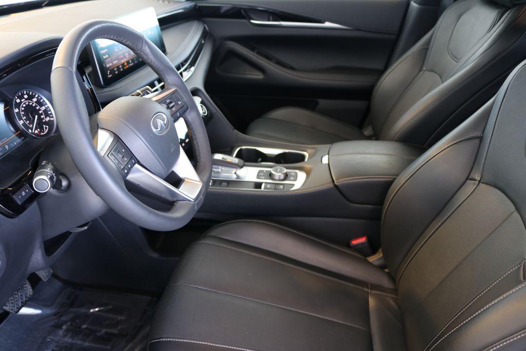 used 2025 INFINITI QX60 car, priced at $38,999