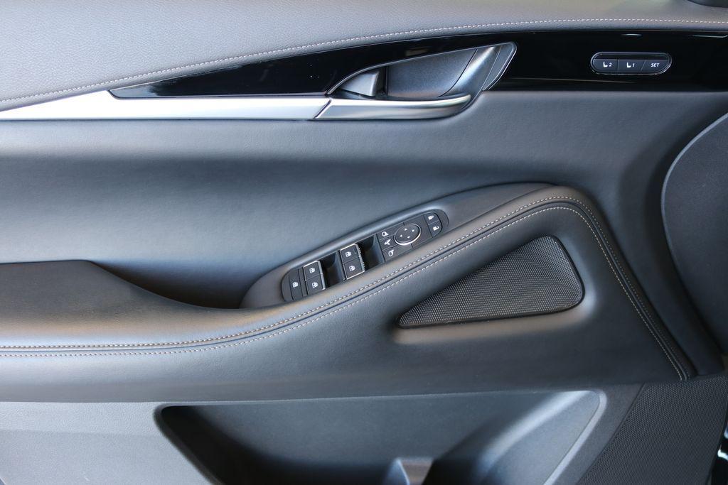 used 2025 INFINITI QX60 car, priced at $37,999