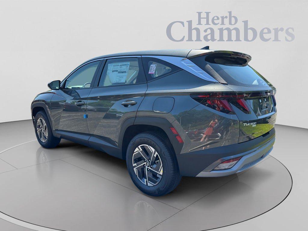 new 2026 Hyundai TUCSON Hybrid car, priced at $34,849