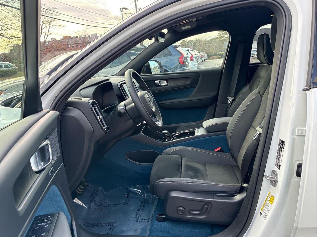 used 2023 Volvo XC40 Recharge Pure Electric car, priced at $27,800