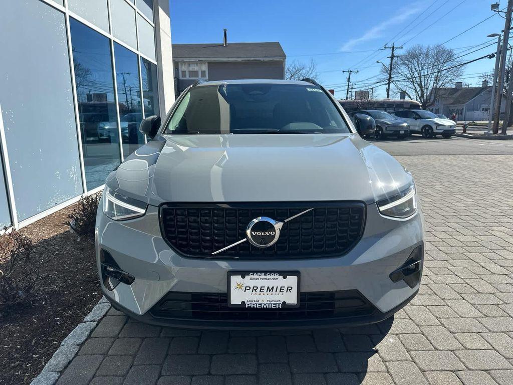 new 2026 Volvo XC40 car, priced at $49,595