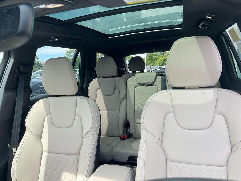 new 2026 Volvo XC90 car, priced at $71,825