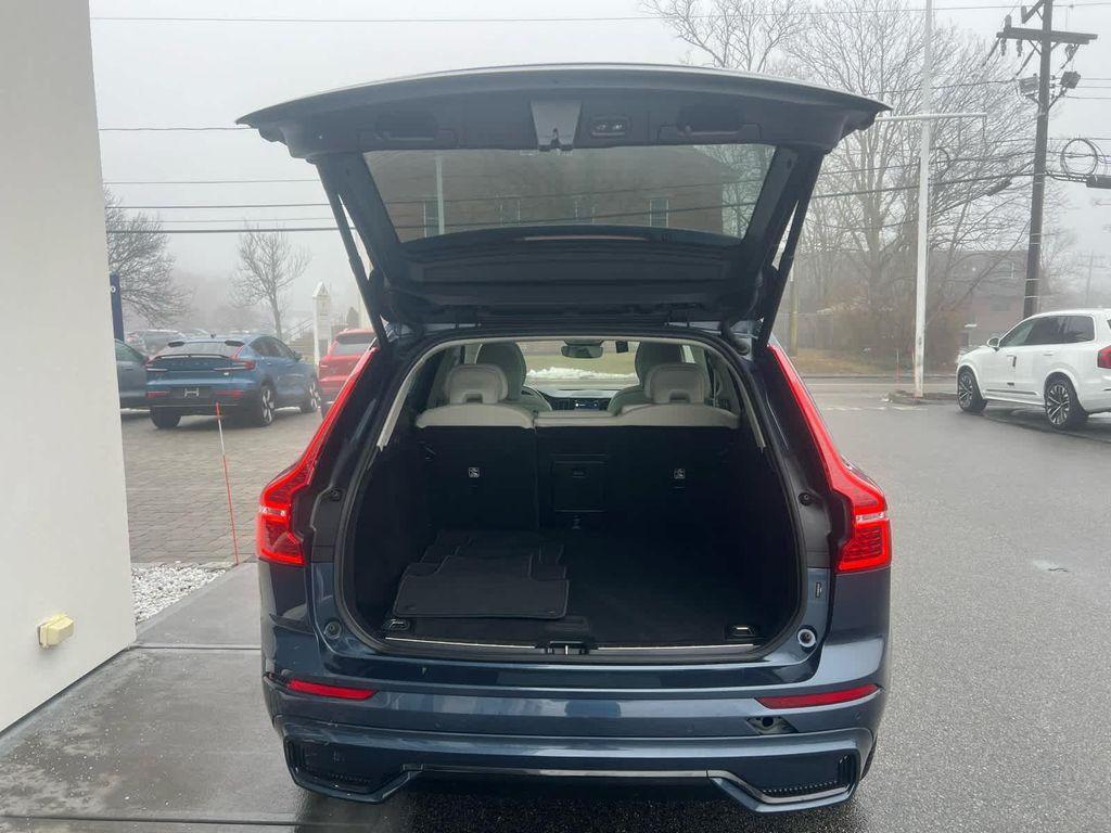 used 2023 Volvo XC60 car, priced at $34,400