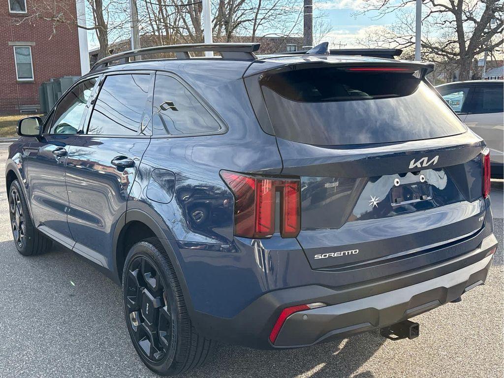 used 2024 Kia Sorento car, priced at $32,600