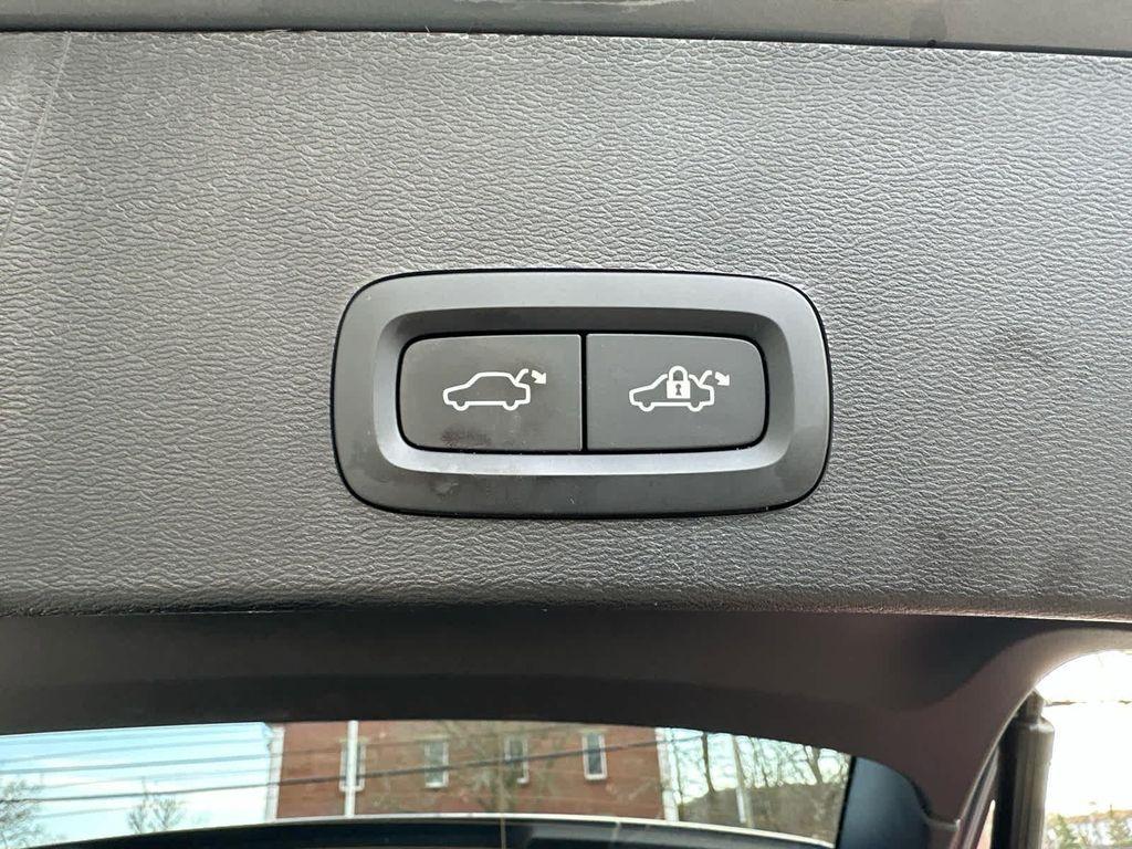 used 2023 Volvo XC40 car, priced at $28,900