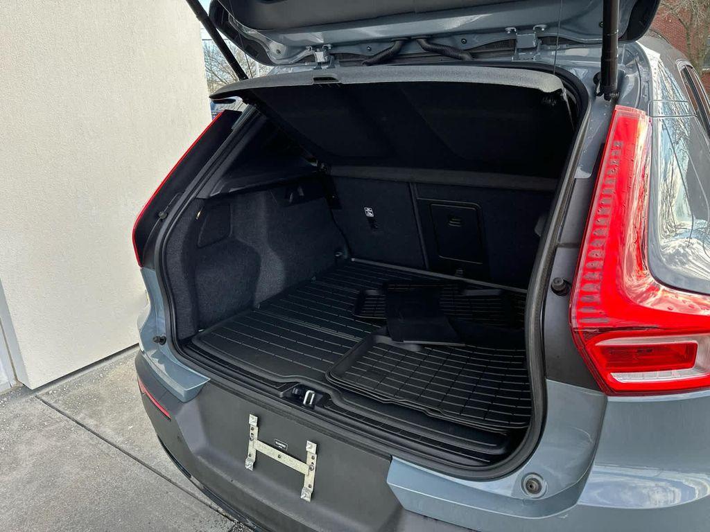 used 2023 Volvo XC40 car, priced at $28,900