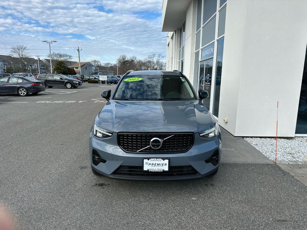 used 2023 Volvo XC40 car, priced at $28,900