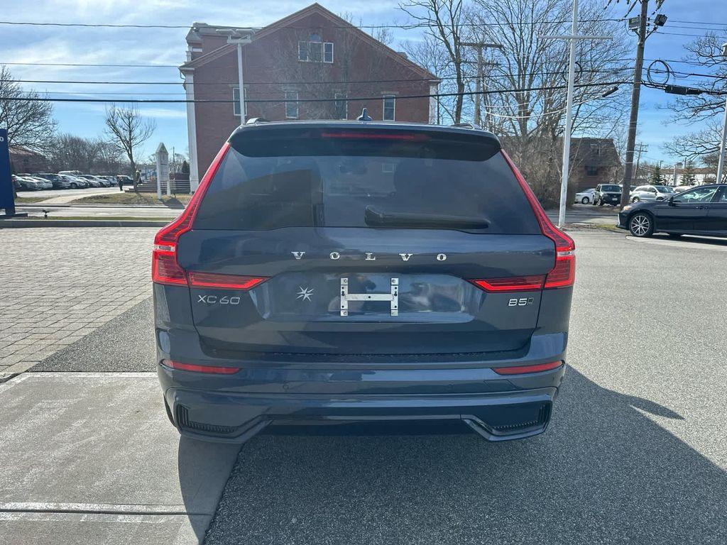 used 2023 Volvo XC60 car, priced at $37,900