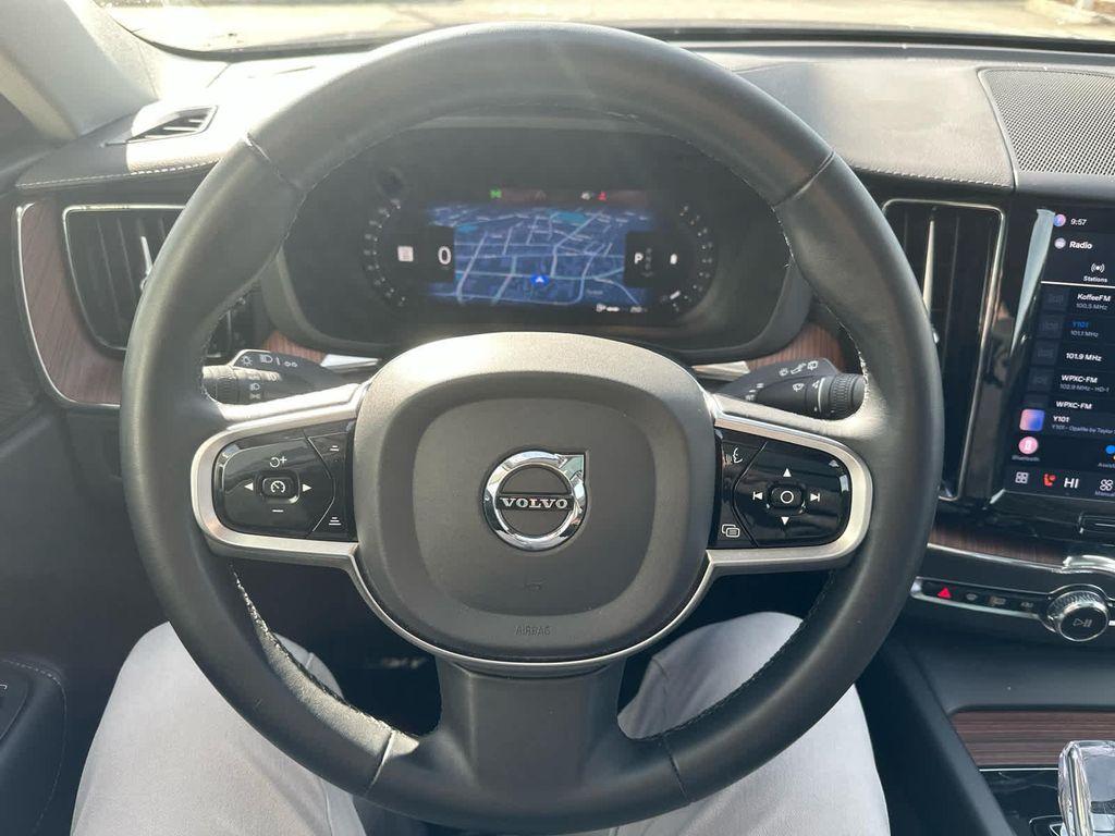 used 2023 Volvo XC60 car, priced at $37,900