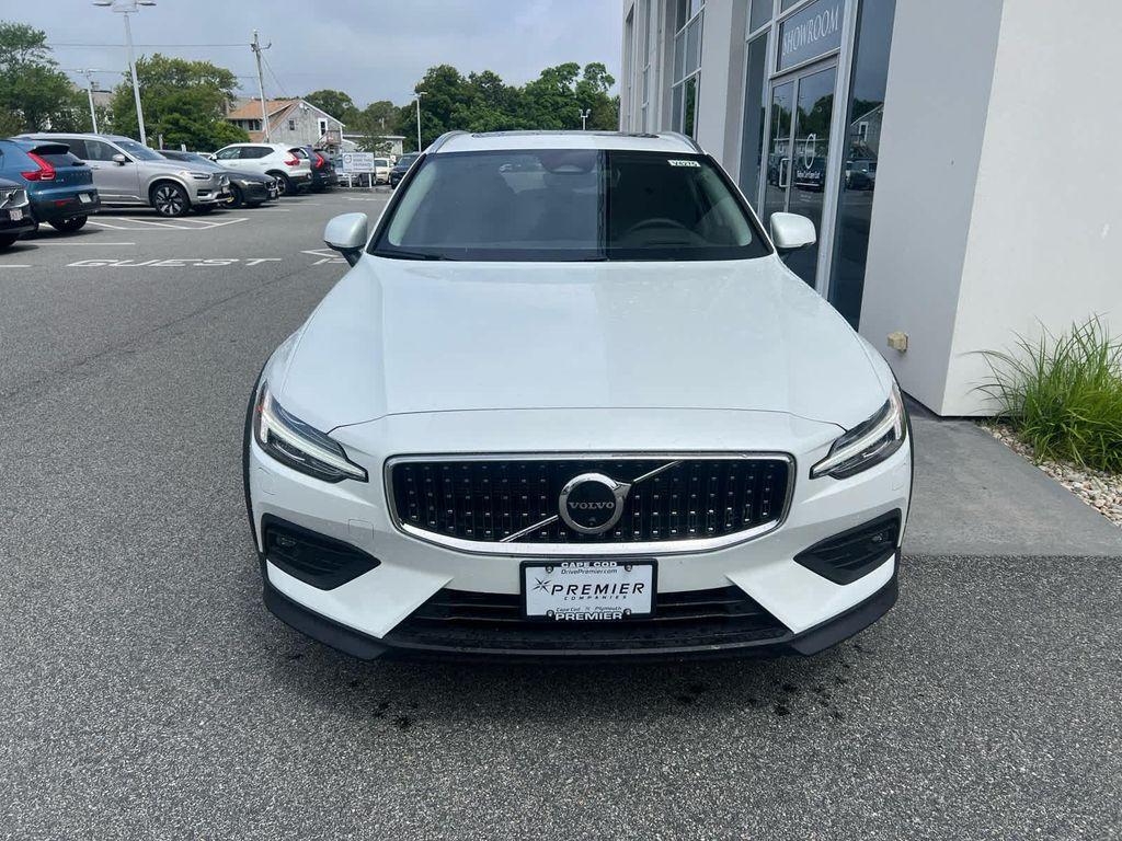 new 2025 Volvo V60 Cross Country car, priced at $58,905