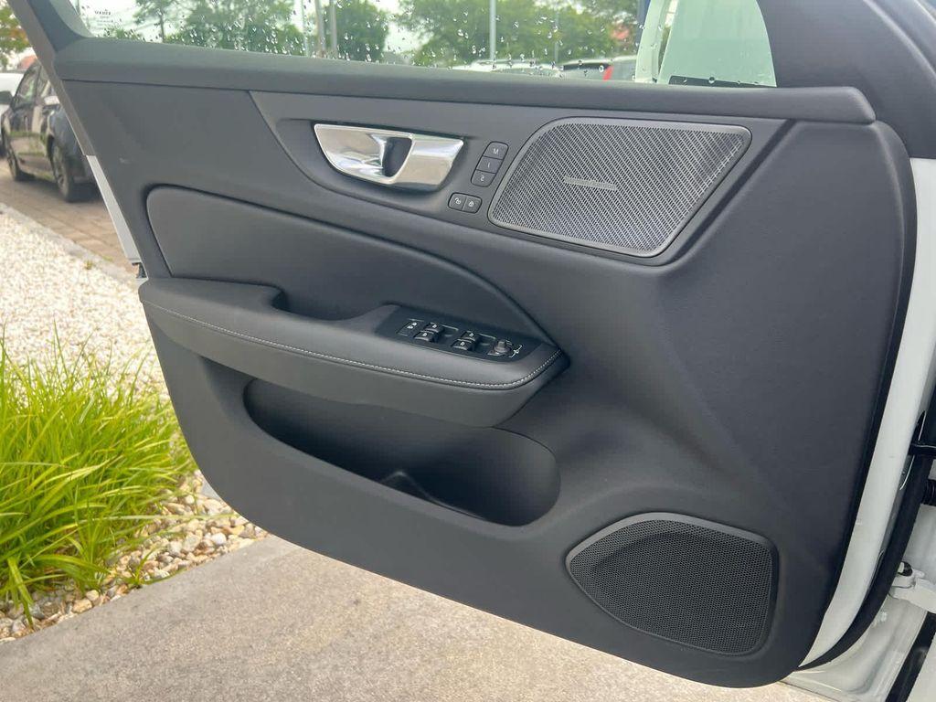 new 2025 Volvo V60 Cross Country car, priced at $58,905