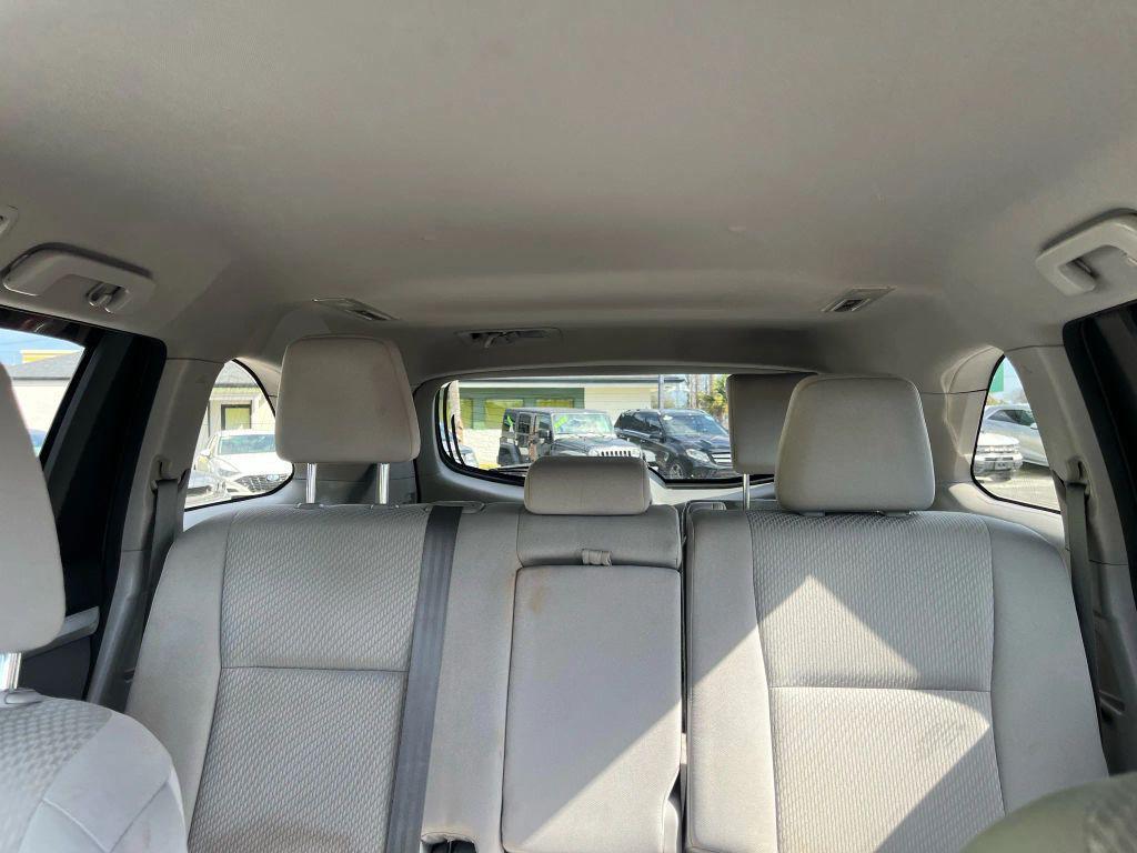 used 2015 Toyota Highlander car, priced at $15,995