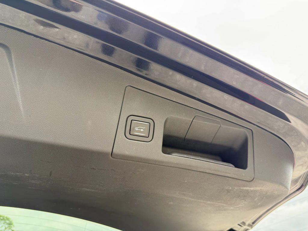 used 2017 Cadillac XT5 car, priced at $14,995