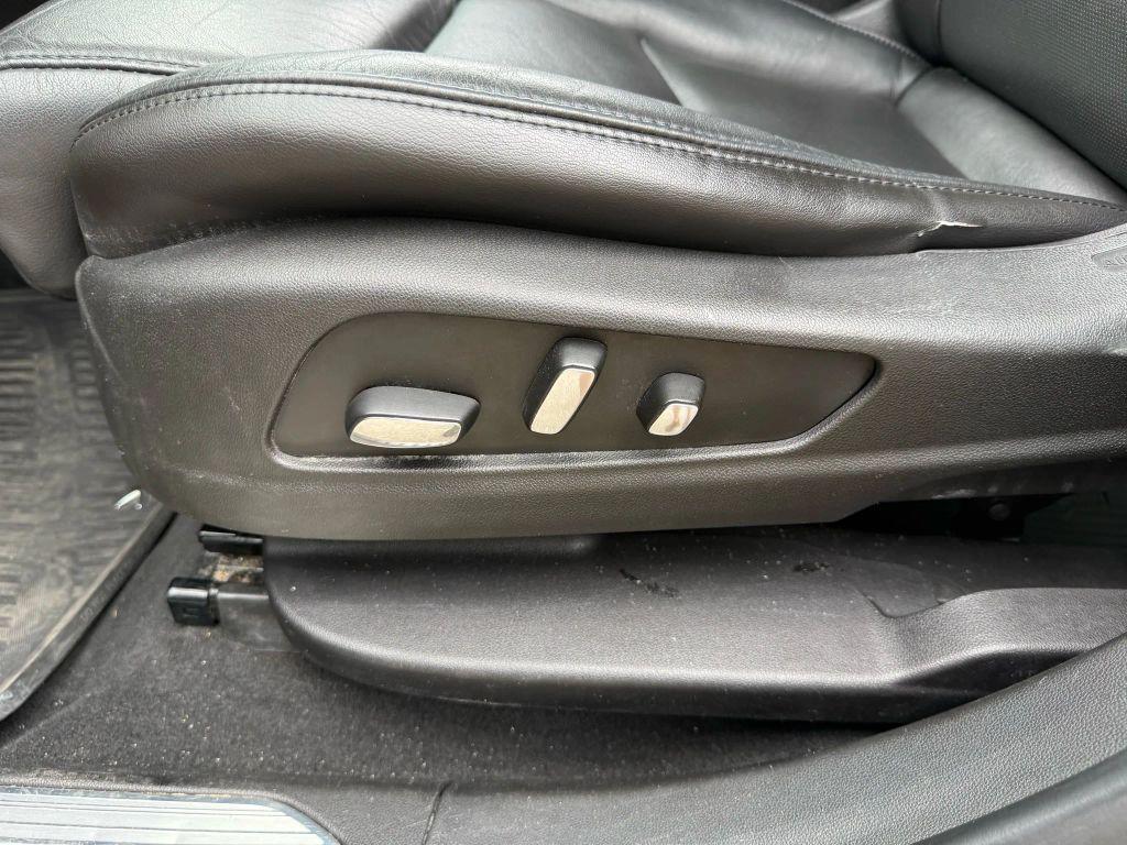 used 2017 Cadillac XT5 car, priced at $14,995