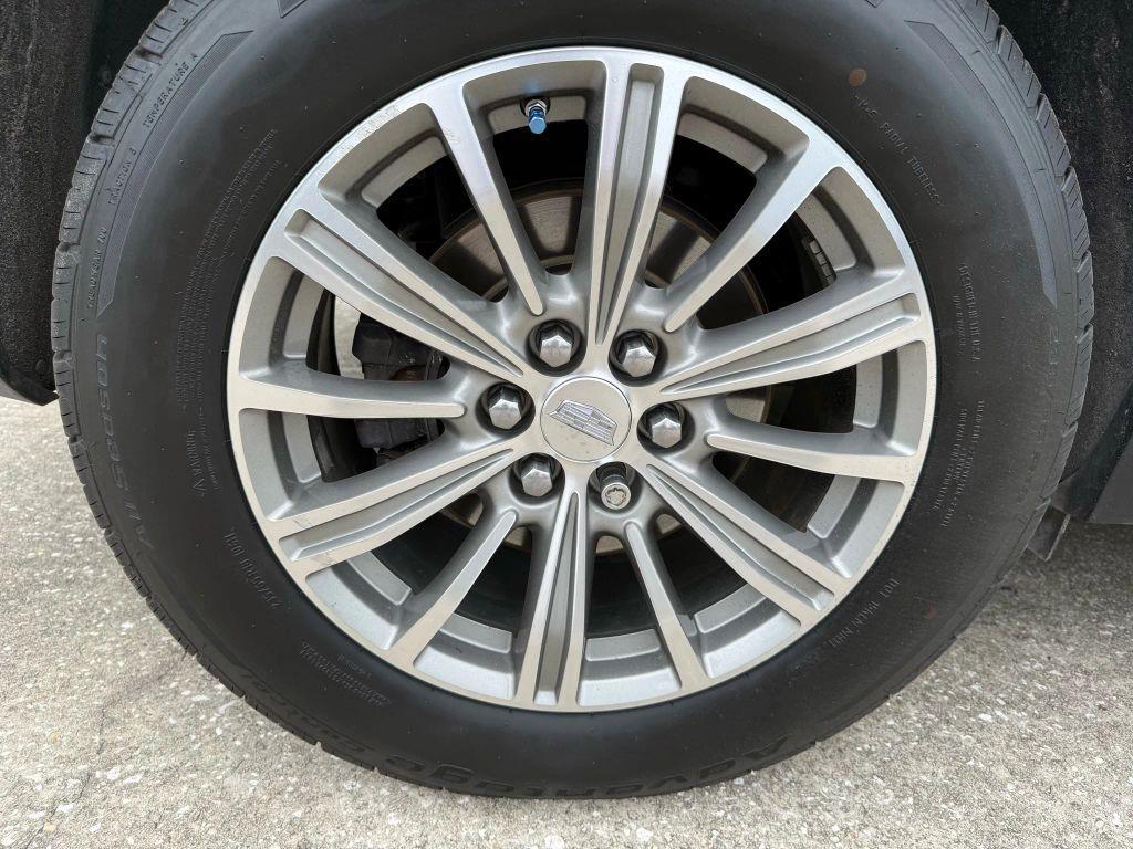 used 2017 Cadillac XT5 car, priced at $14,995