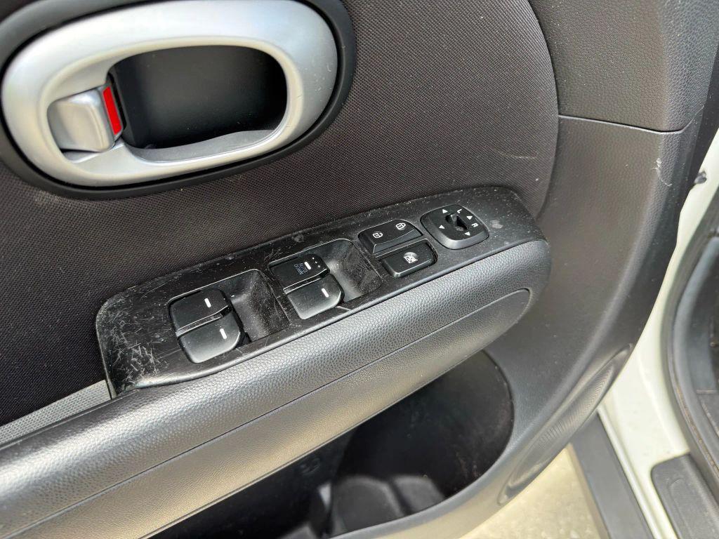 used 2015 Kia Soul car, priced at $8,995