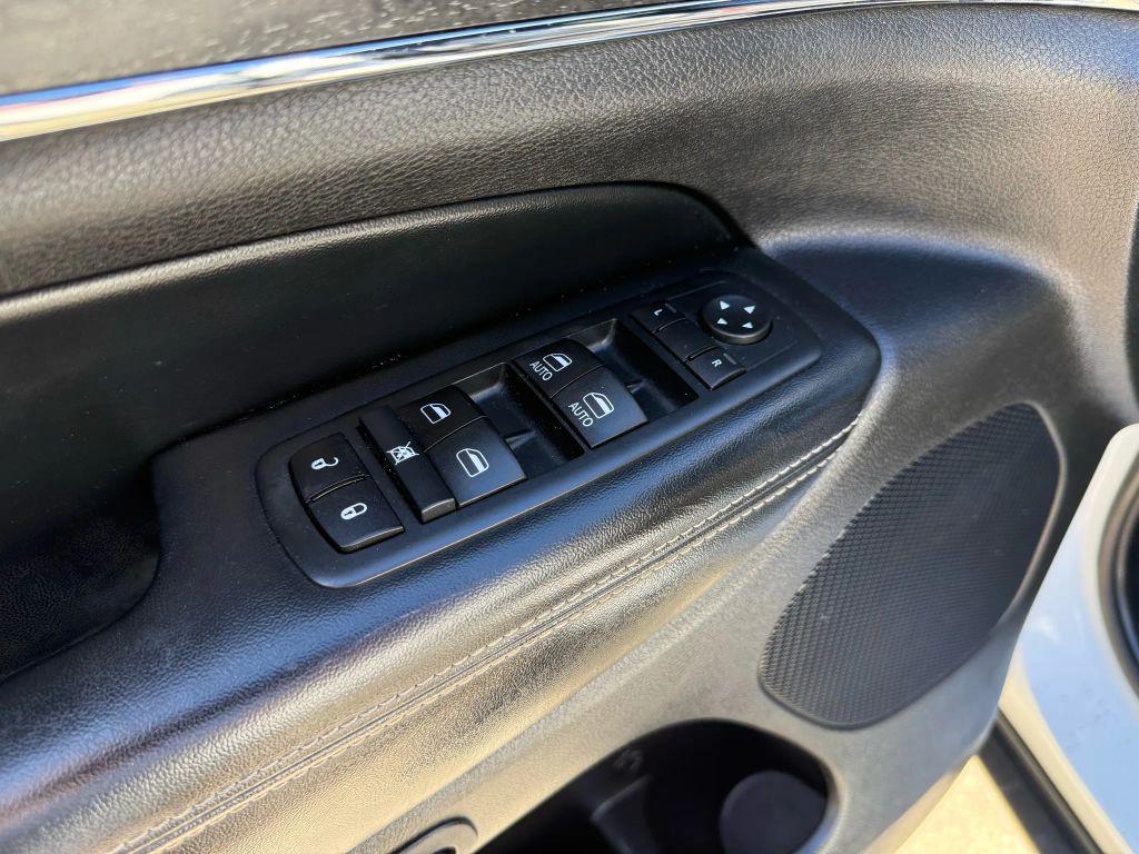 used 2015 Jeep Grand Cherokee car, priced at $11,995