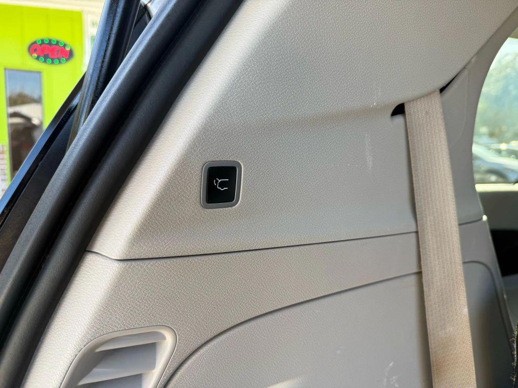 used 2021 Chrysler Pacifica car, priced at $19,495